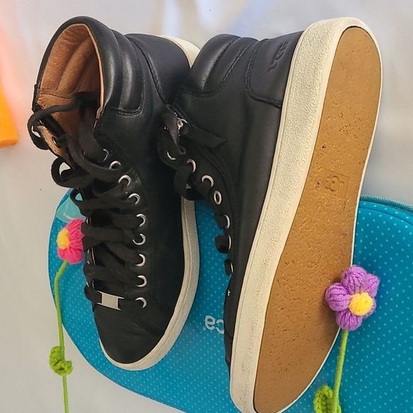 UGG sneakers - Picture 13 of 13